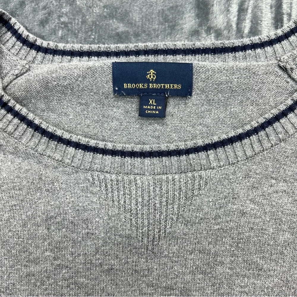 Brooks Brothers Men's XL Grey Cotton Crew Neck Sweater Embroidered Golden Fleece